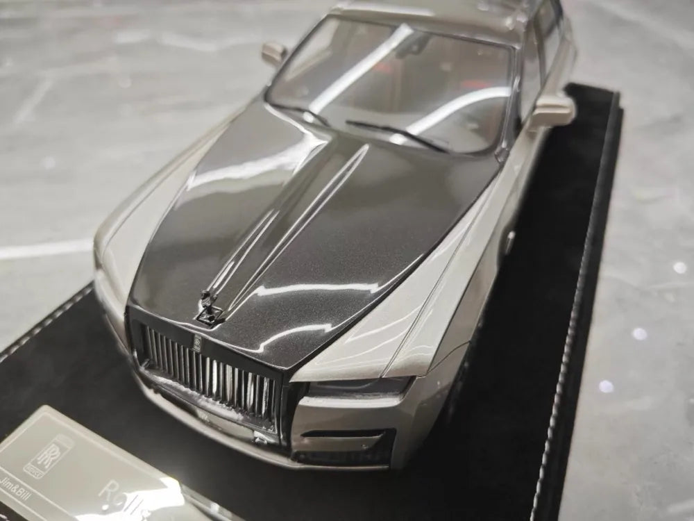 [Henson & Heaven] 1:18 Rolls-Royce 2024 Ghost BB Silver Model Car Resin
