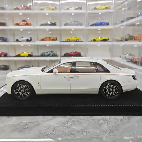 [Henson & Heaven] 1:18 Rolls-Royce 2024 Ghost BB White Model Car Resin