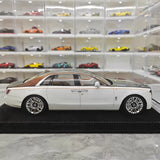 [Henson & Heaven] 1:18 Rolls-Royce 2024 Ghost BB White & Green Model Car Resin