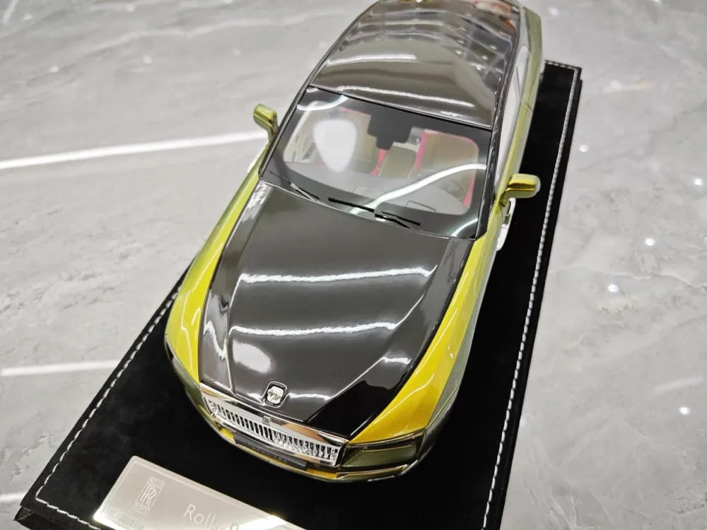 [Henson & Heaven] 1:18 Rolls-Royce 2024 Spectre Green & Black Model Car Resin