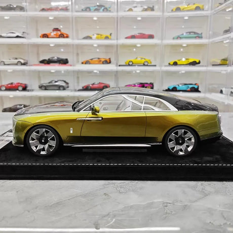 [Henson & Heaven] 1:18 Rolls-Royce 2024 Spectre Green & Black Model Car Resin