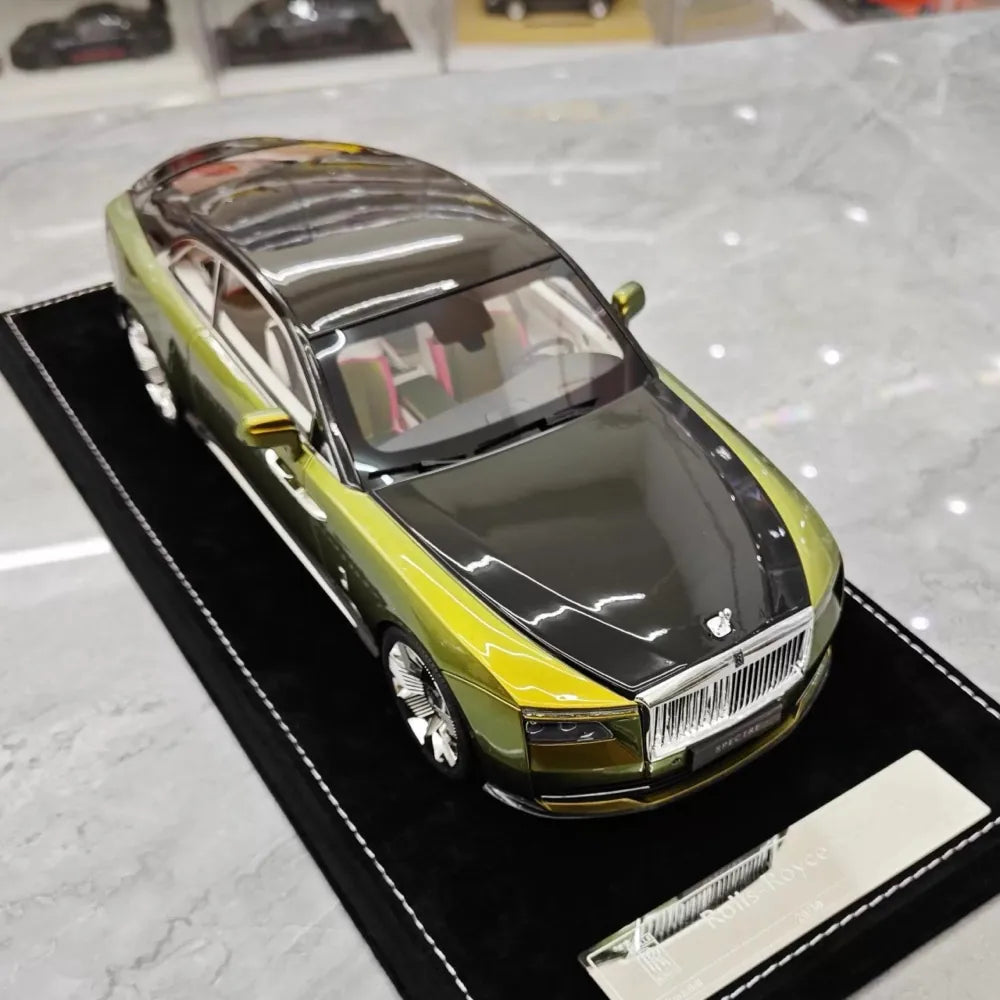[Henson & Heaven] 1:18 Rolls-Royce 2024 Spectre Green & Black Model Car Resin