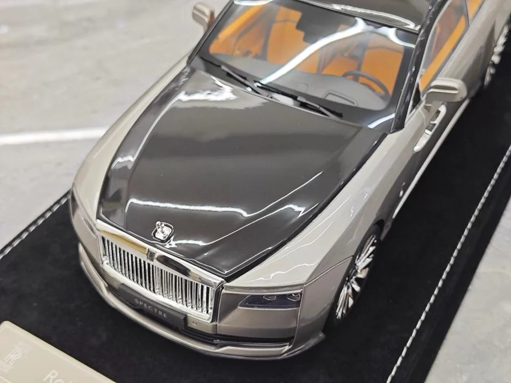 [Henson & Heaven] 1:18 Rolls-Royce 2024 Spectre Semaphore Gray & Black Model Car Resin