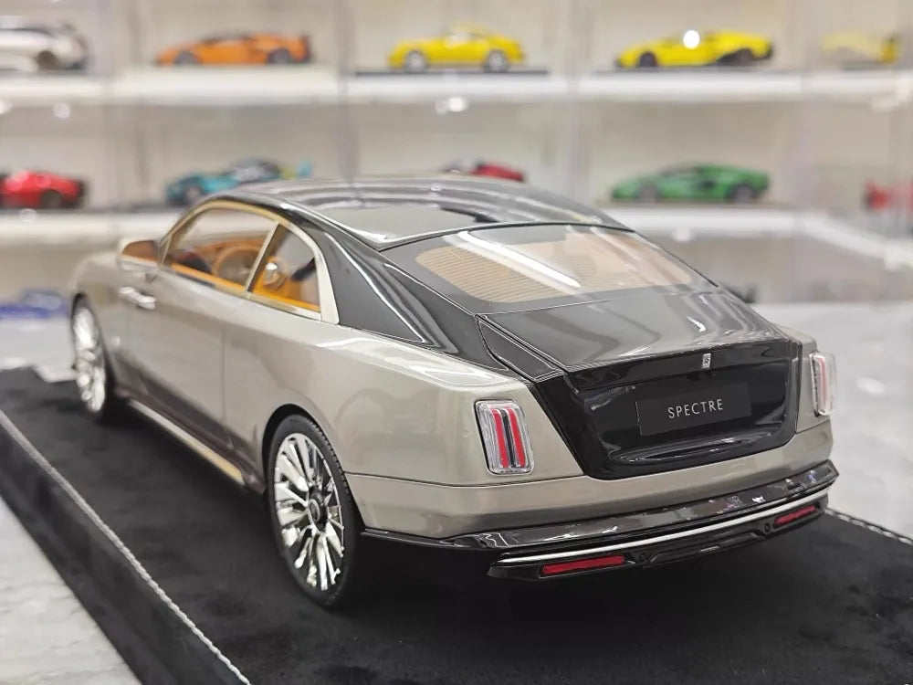 [Henson & Heaven] 1:18 Rolls-Royce 2024 Spectre Semaphore Gray & Black Model Car Resin