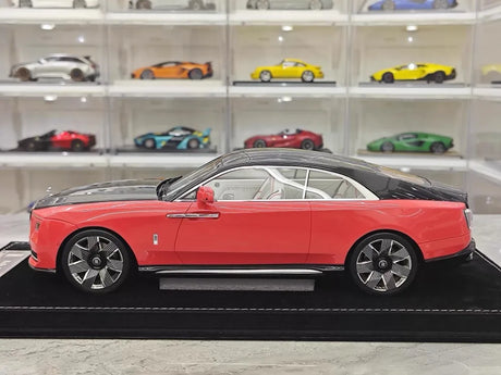 [Henson & Heaven] 1:18 Rolls-Royce 2024 Spectre Semaphore Pink & Black Model Car Resin