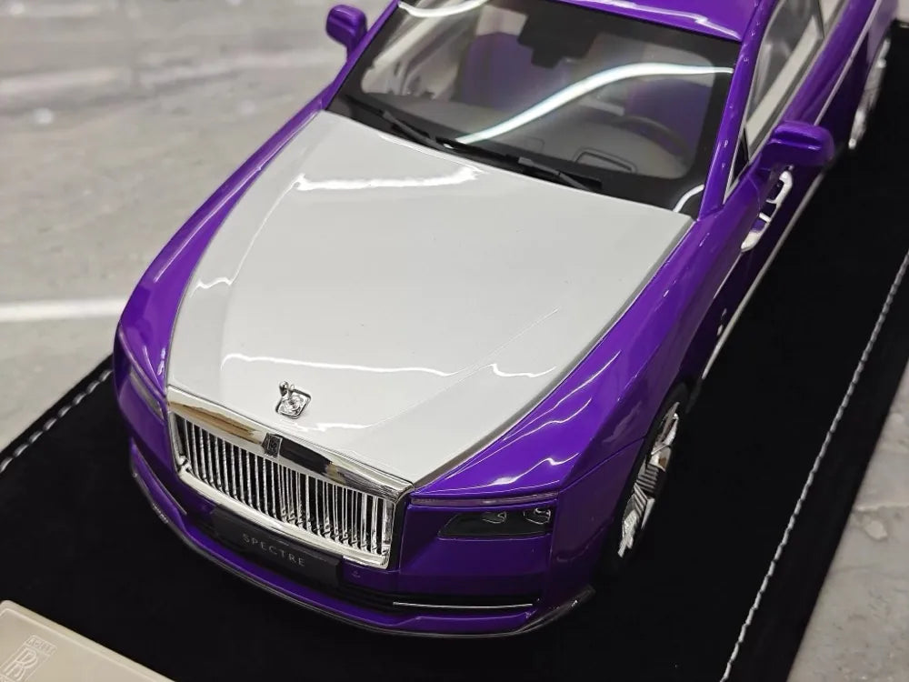 [Henson & Heaven] 1:18 Rolls-Royce 2024 Spectre Semaphore Purple & Silver Model Car Resin