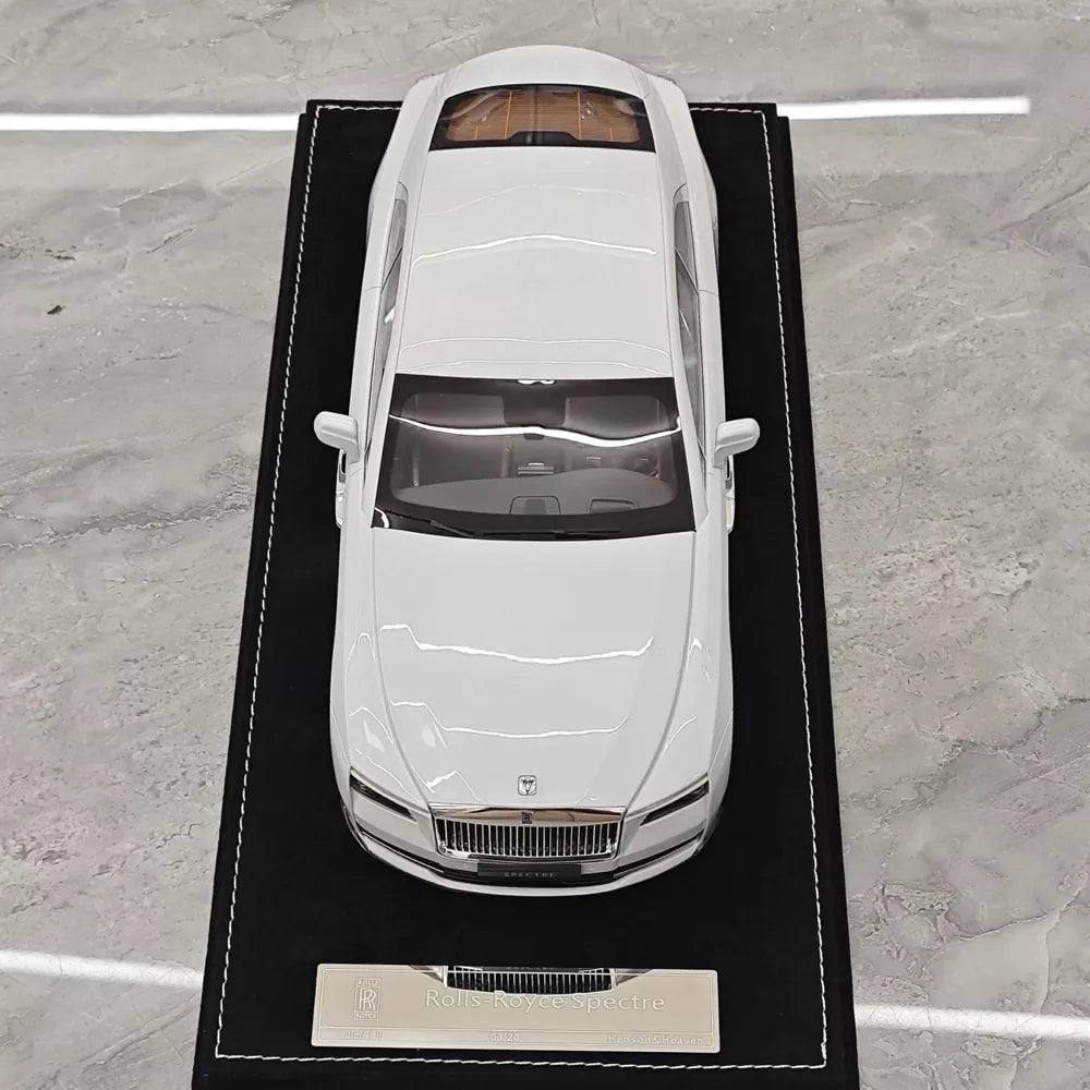 [Henson & Heaven] 1:18 Rolls-Royce 2024 Spectre Semaphore White Model Car Resin