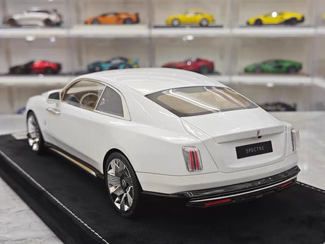 [Henson & Heaven] 1:18 Rolls-Royce 2024 Spectre Semaphore White Model Car Resin