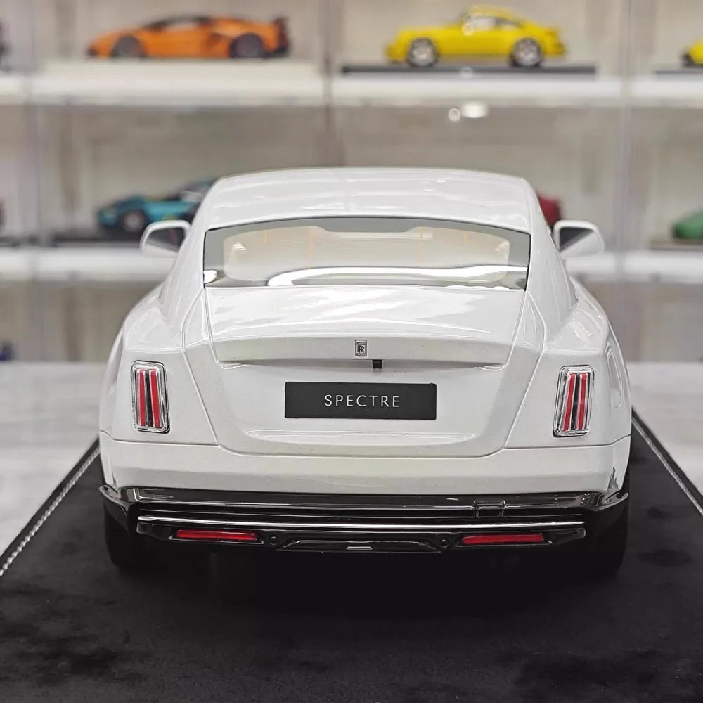 [Henson & Heaven] 1:18 Rolls-Royce 2024 Spectre Semaphore White Model Car Resin