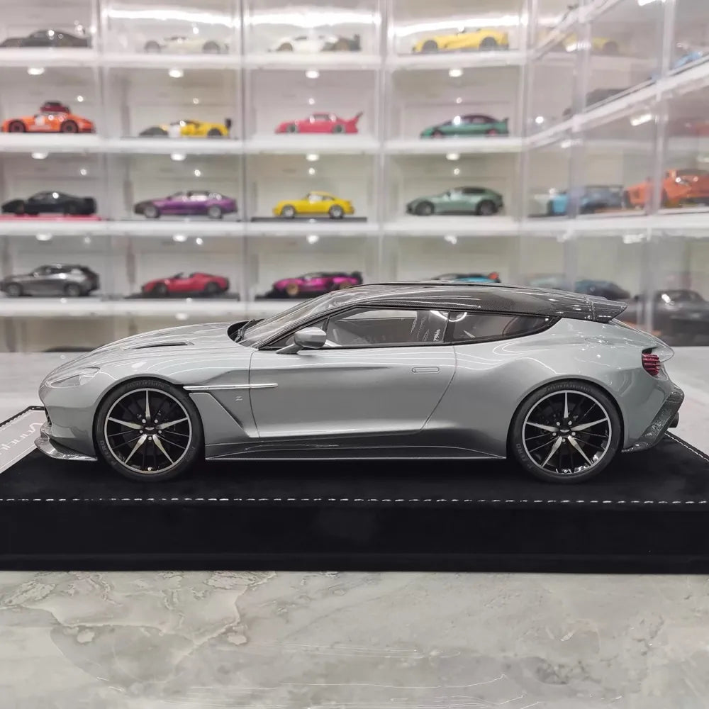 [Henson & Heaven] 1:18 Aston Martin 2019 Vanquish Zagato Shooting Brake Gray Model Car Resin