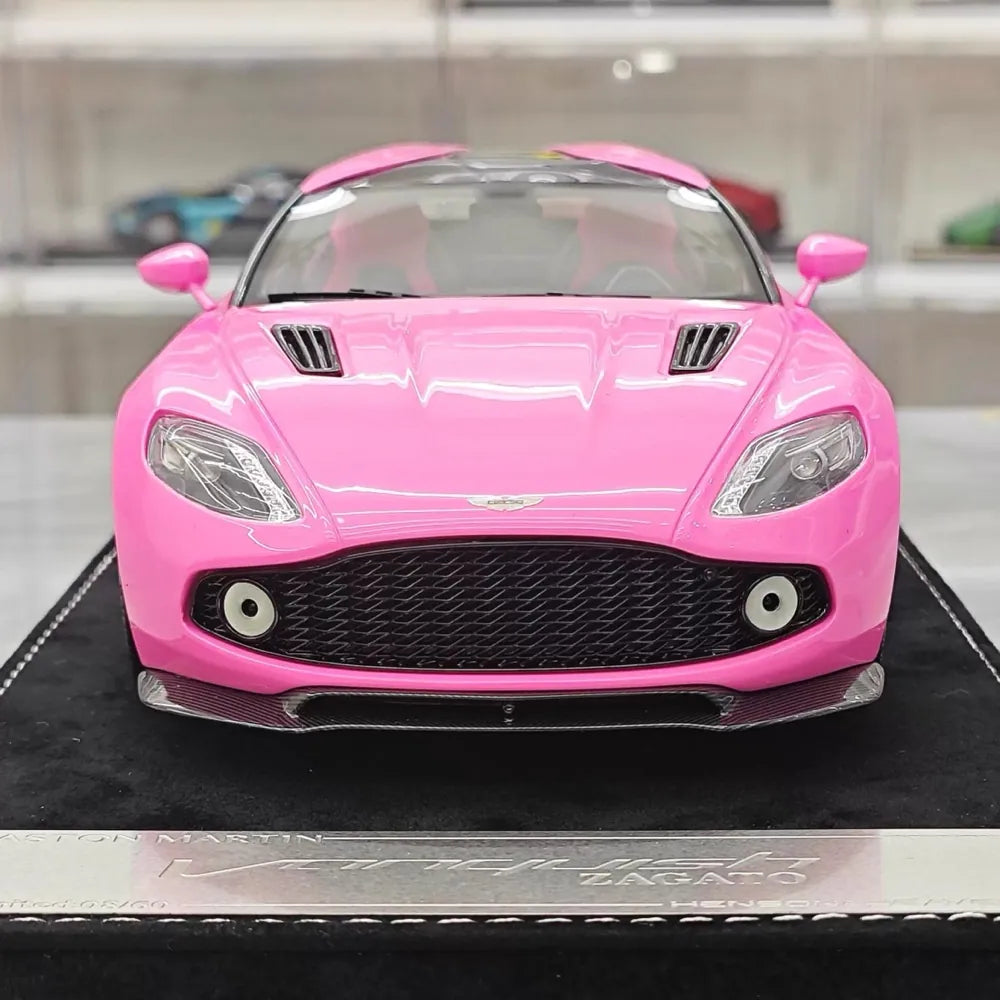 [Henson & Heaven] 1:18 Aston Martin 2019 Vanquish Zagato Shooting Brake Pink Model Car Resin