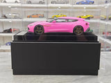 [Henson & Heaven] 1:18 Aston Martin 2019 Vanquish Zagato Shooting Brake Pink Model Car Resin