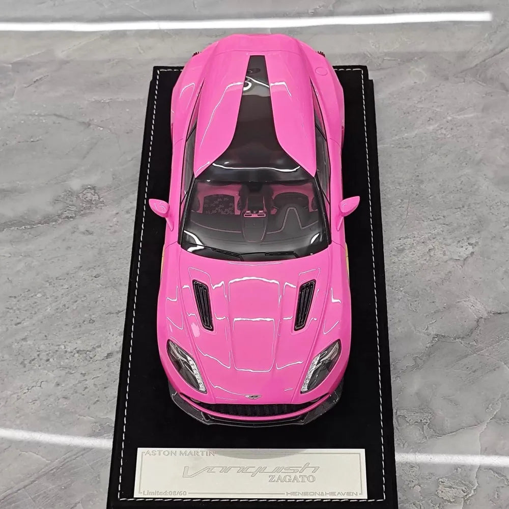 [Henson & Heaven] 1:18 Aston Martin 2019 Vanquish Zagato Shooting Brake Pink Model Car Resin