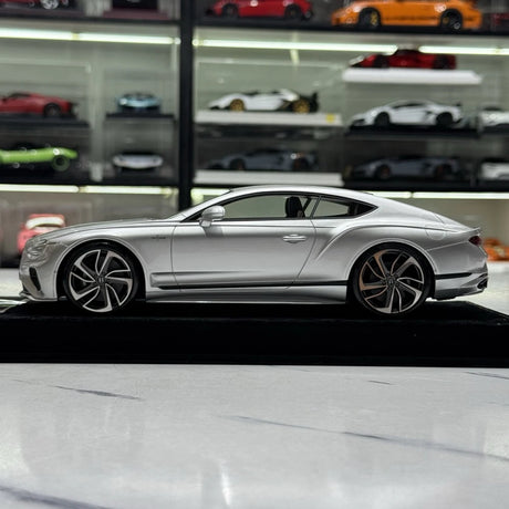 [Henson & Heaven] 1:18 Bentley 2025 Continental GT Speed Silver Model Car Resin