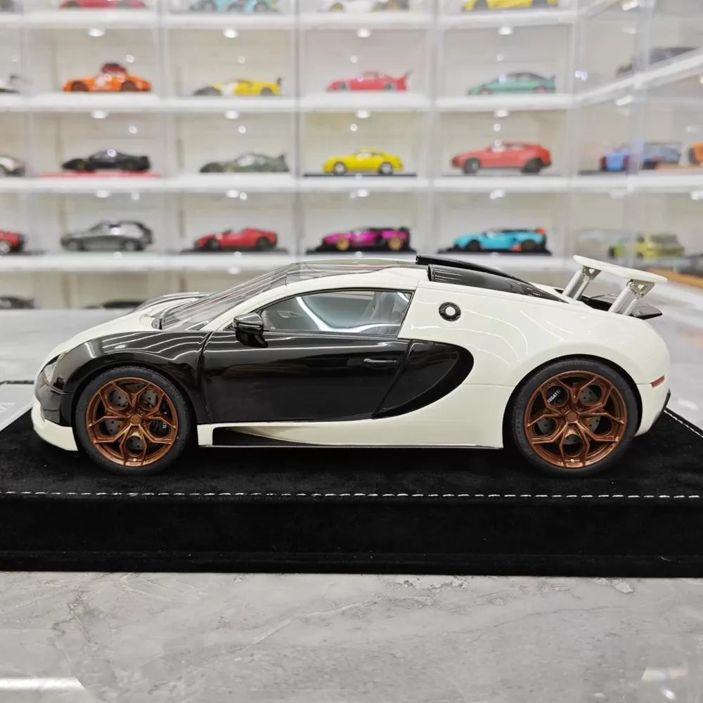 [Henson & Heaven] 1:18 Bugatti 2005 Veyron Black & White Model Car Resin