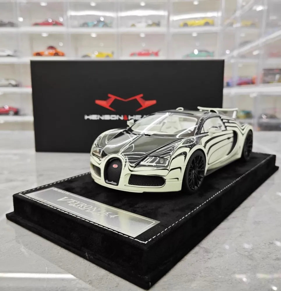 [Henson & Heaven] 1:18 Bugatti 2005 Veyron White & Black Model Car Resin