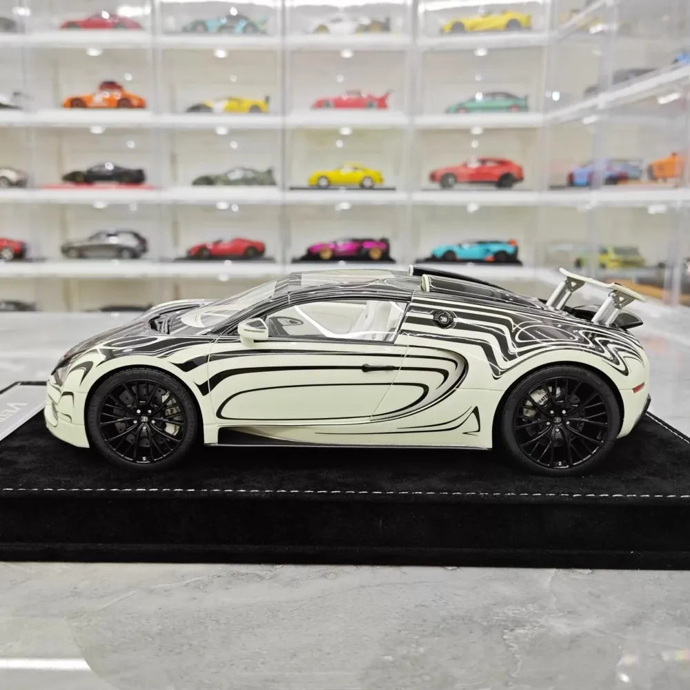 [Henson & Heaven] 1:18 Bugatti 2005 Veyron White & Black Model Car Resin