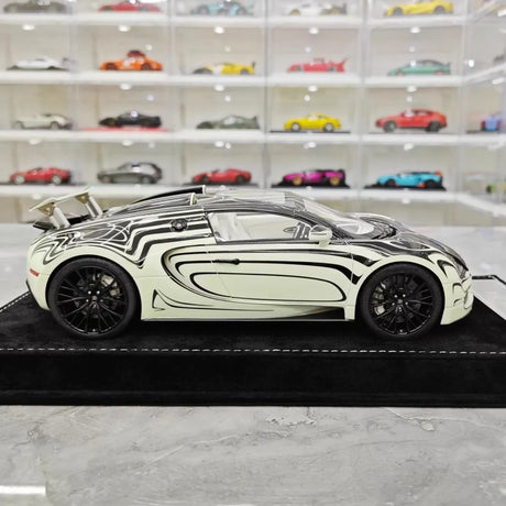 [Henson & Heaven] 1:18 Bugatti 2005 Veyron White & Black Model Car Resin