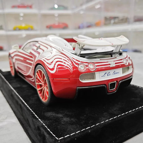 [Henson & Heaven] 1:18 Bugatti 2005 Veyron White & Red Model Car Resin