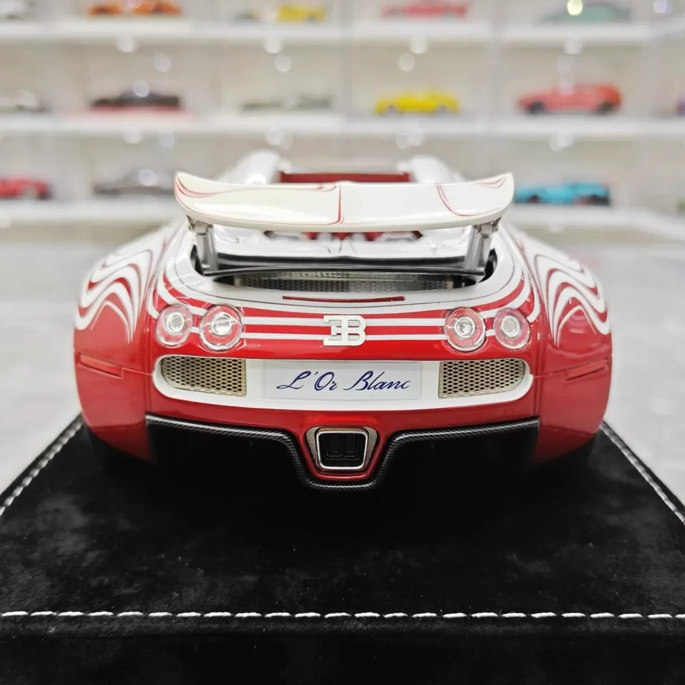 [Henson & Heaven] 1:18 Bugatti 2005 Veyron White & Red Model Car Resin