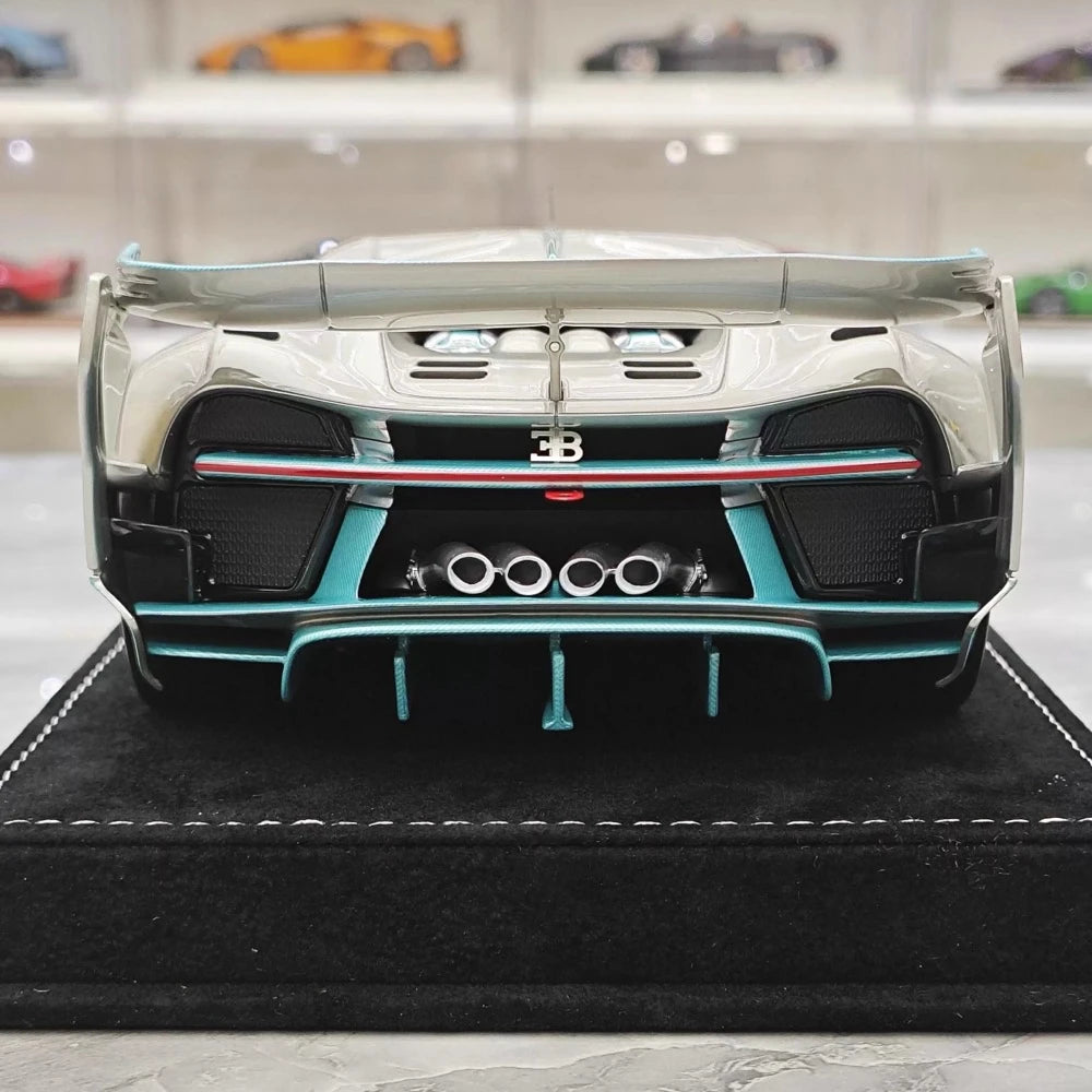 [Henson & Heaven] 1:18 Bugatti 2015 Vision Gran Turismo シルバー モデルカー レジン
