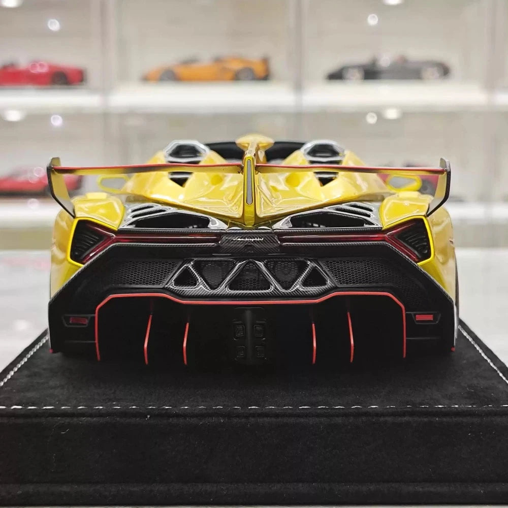 [Henson & Heaven] 1:18 Lamborghini 2014 Veneno Roadster Electroplated kulta pienoismalli Hartsi