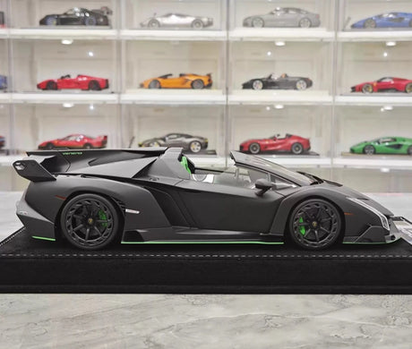 [Henson & Heaven] 1:18 Lamborghini 2014 Veneno Roadster mat zwart modelauto Hars