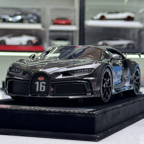 Henson & Heaven Bugatti 2020 Chiron Pur Sport Black 1:18 – Collectible Resin Model Resin