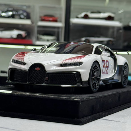 Henson & Heaven Bugatti 2020 Chiron Pur Sport White 1:18 – Collectible Resin Model Resin