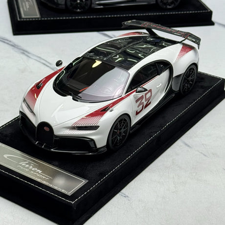 Henson & Heaven Bugatti 2020 Chiron Pur Sport White 1:18 – Collectible Resin Model Resin