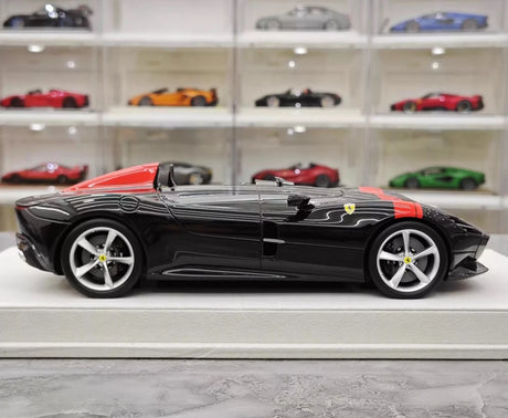 [Hermes Collection] 1:18 Ferrari 2019 Monza SP1 musta pienoismalli Hartsi