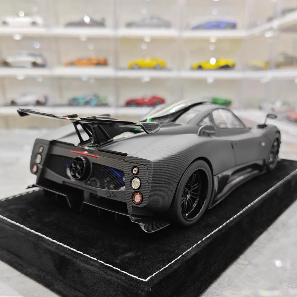 [Henson & Heaven] 1:18 Pagani 2016 Zonda 760 RS Black Model Car Resin