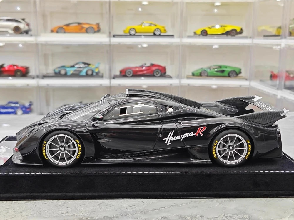 [Henson & Heaven] 1:18 Pagani 2021 Huayra R Black Model Car Resin