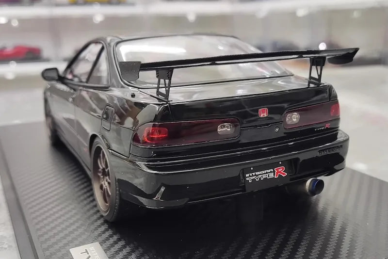 1:18 Honda 1995 Integra Type R DC2 Black Die Cast Model Car