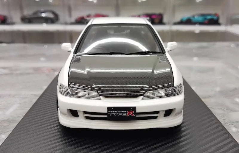 1:18 Honda 1995 Integra Type R DC2 White Die Cast Model Car