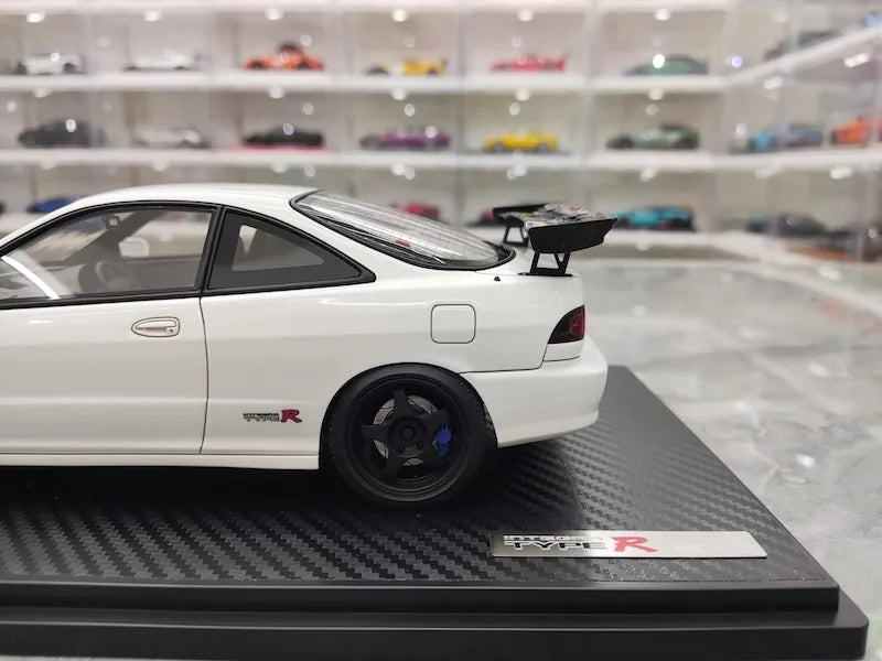 1:18 Honda 1995 Integra Type R DC2 White Die Cast Model Car