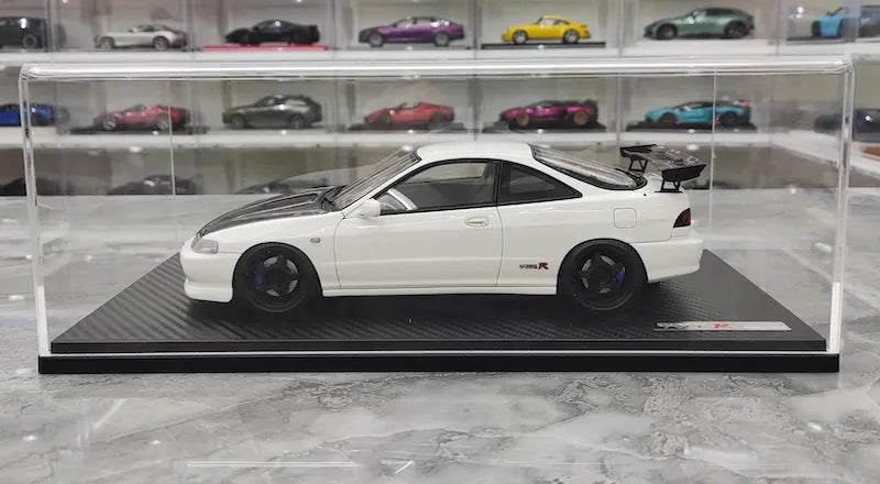 1:18 Honda 1995 Integra Type R DC2 White Die Cast Model Car