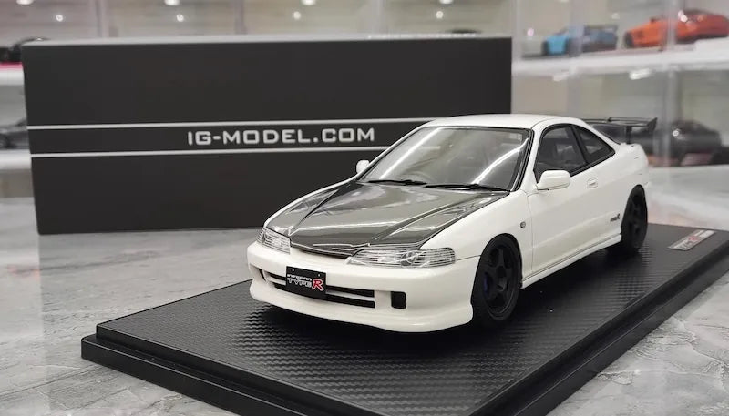 1:18 Honda 1995 Integra Type R DC2 White Die Cast Model Car