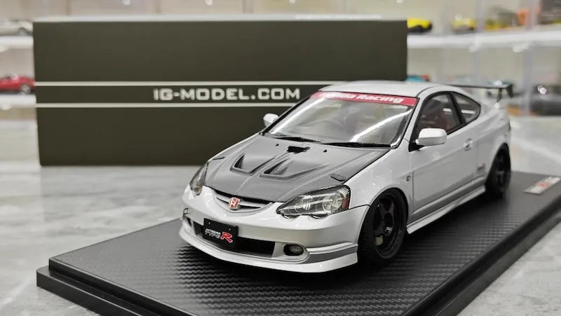 1:18 Honda 2001 Integra Type R DC5 Silver Die Cast Model Car