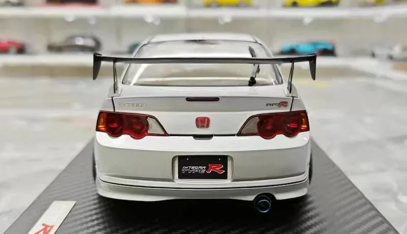 1:18 Honda 2001 Integra Type R DC5 Silver Die Cast Model Car