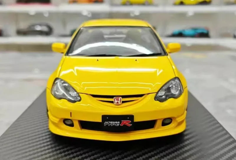 1:18 Honda 2001 Integra Type R DC5 Yellow Die Cast Model Car
