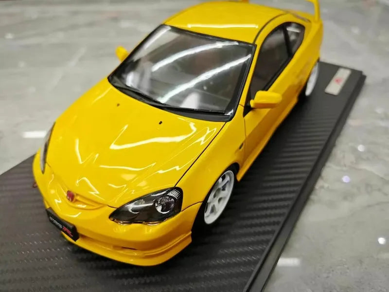 1:18 Honda 2001 Integra Type R DC5 Yellow Die Cast Model Car