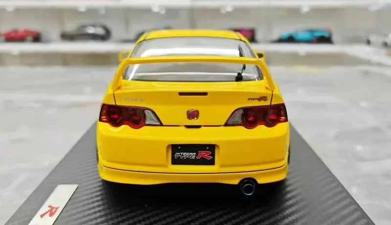 1:18 Honda 2001 Integra Type R DC5 Yellow Die Cast Model Car