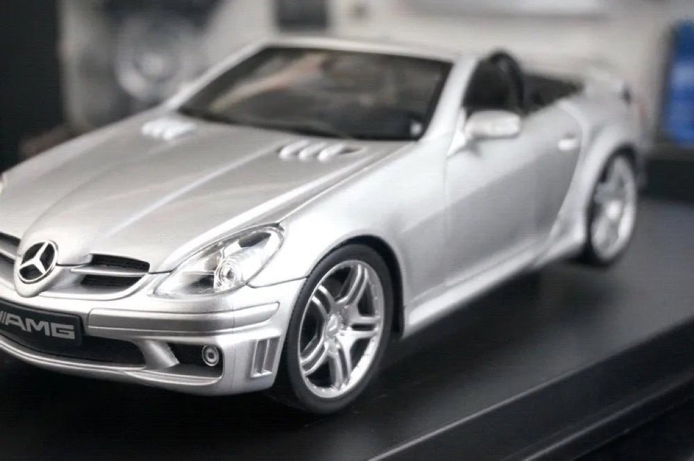 [Hot Works] 1:18 Mercedes-Benz 2004 SLK55 AMG silver modellbil Die-Cast