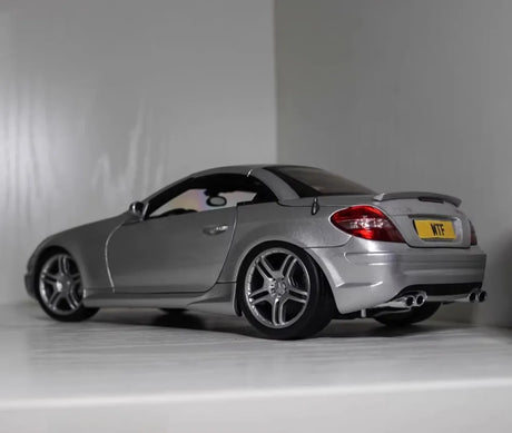 [Hot Works] 1:18 Mercedes-Benz 2004 SLK55 AMG Silver Model Car Die-Cast