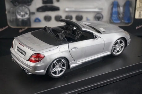 [Hot Works] 1:18 Mercedes-Benz 2004 SLK55 AMG Silver Model Car Die-Cast