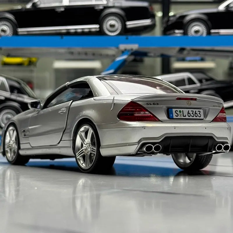 [Hot Works] 1:18 Mercedes-Benz 2008 SL63 AMG R230 Silver Model Car Die-Cast
