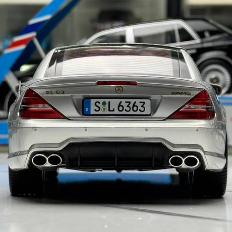 [Hot Works] 1:18 Mercedes-Benz 2008 SL63 AMG R230 Silver Model Car Die-Cast