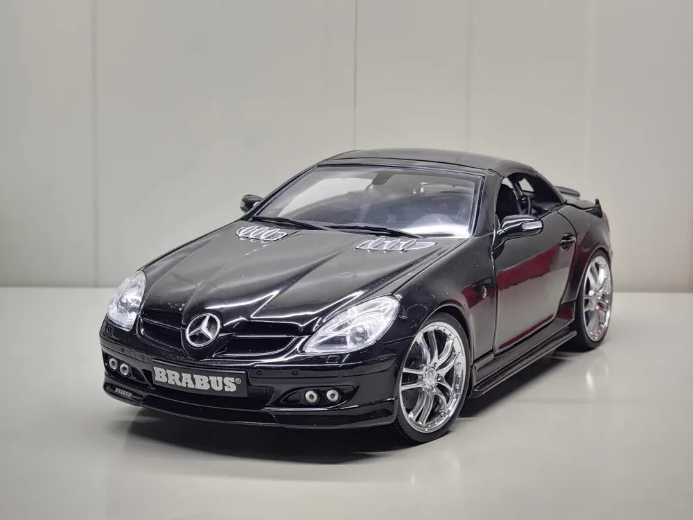 [Hot Works] 1:18 Mercedes-Benz 2009 SLK55 AMG Brabus Black Model Car Die-Cast
