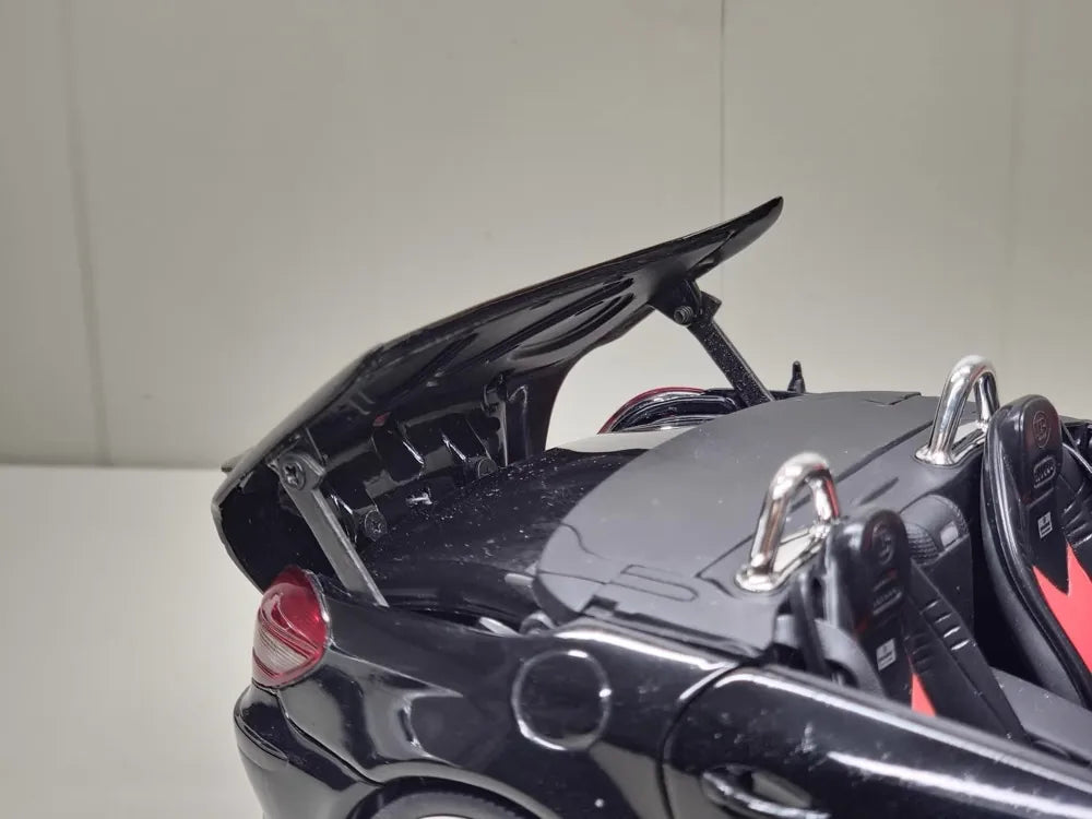 [Hot Works] 1:18 Mercedes-Benz 2009 SLK55 AMG Brabus Black Model Car Die-Cast